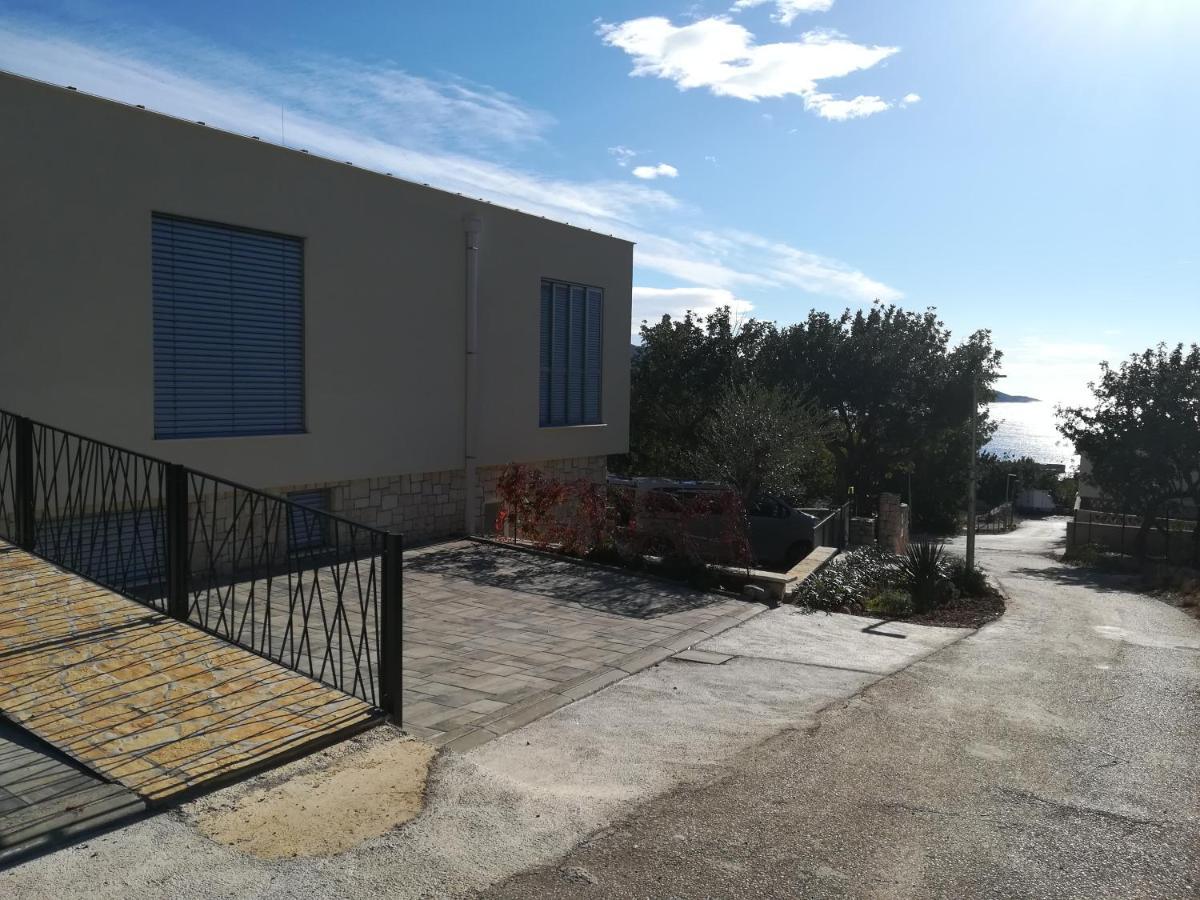 M&D Appartments Komiža 外观 照片
